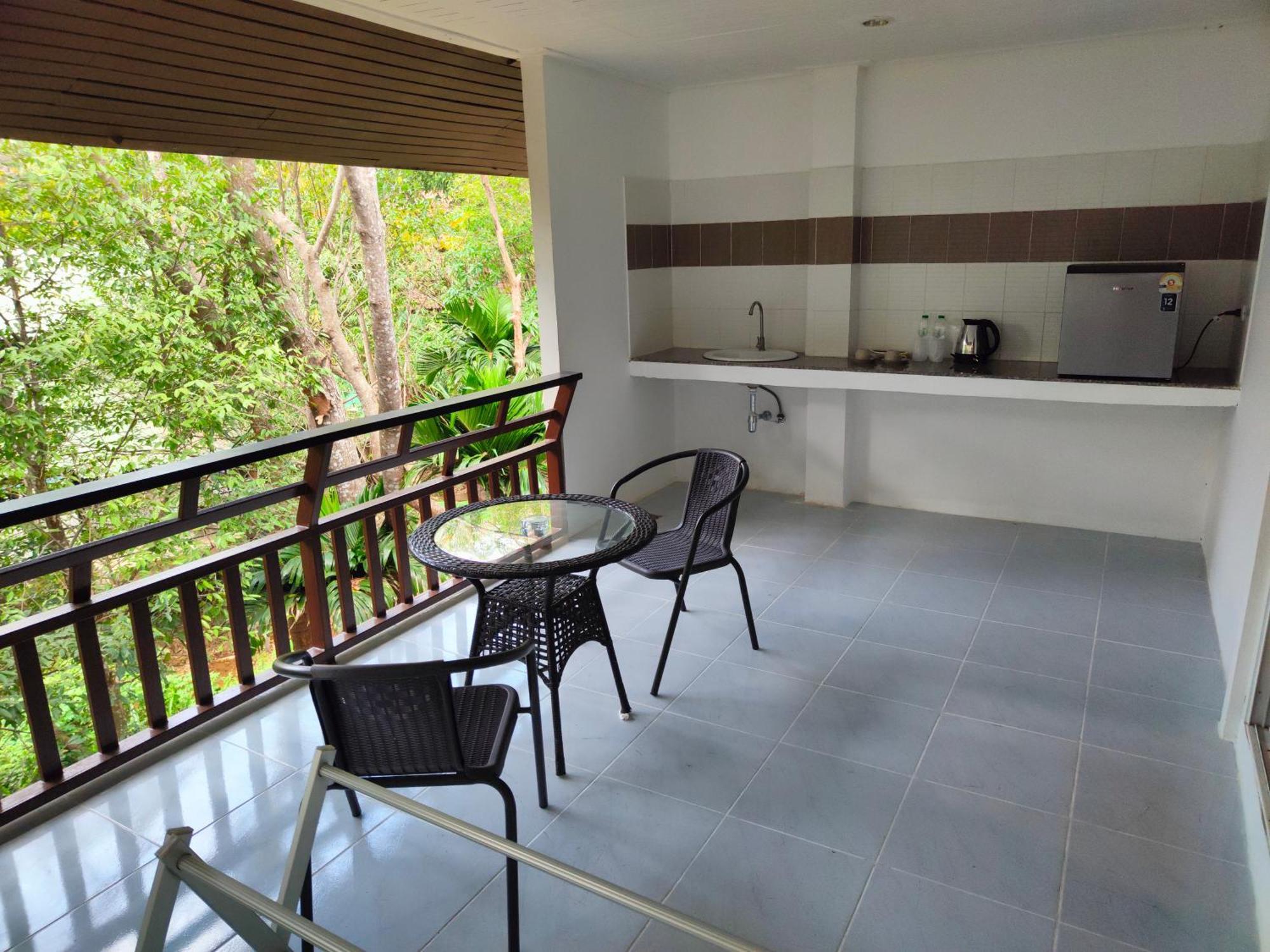 Phuket Jungle Experience Resort Karon Екстер'єр фото